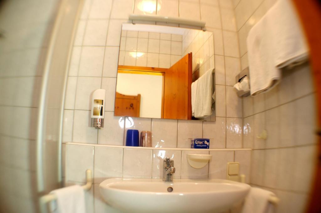 Gasthof Zum Kauzen Ochsenfurt Oda fotoğraf